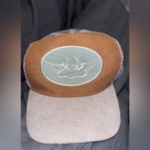 Boys lie hat